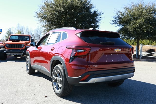 2025 Chevrolet Trax FWD LT