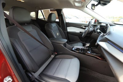 2025 Chevrolet Trax FWD LT