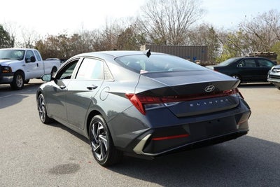 2025 Hyundai Elantra SEL Convenience