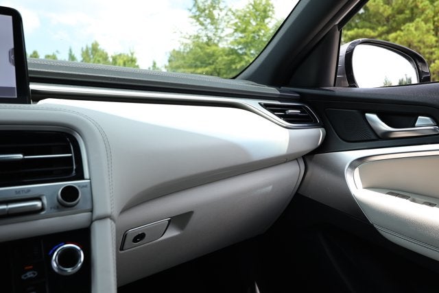 2025 Genesis G70 2.5T AWD