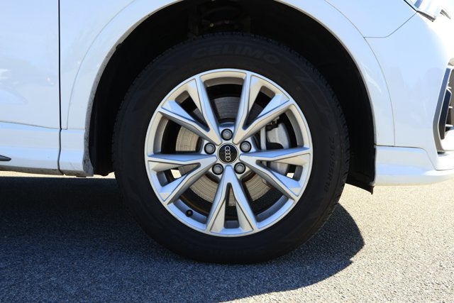 2024 Audi Q3 Premium 45 TFSI S line quattro Tiptronic