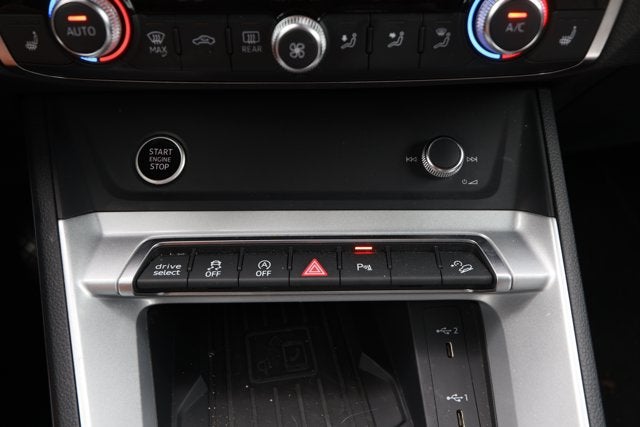 2024 Audi Q3 Premium 45 TFSI S line quattro Tiptronic