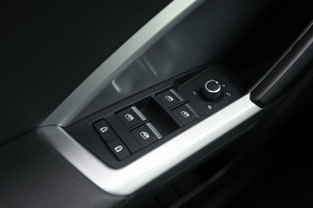 2024 Audi Q3 Premium 45 TFSI S line quattro Tiptronic