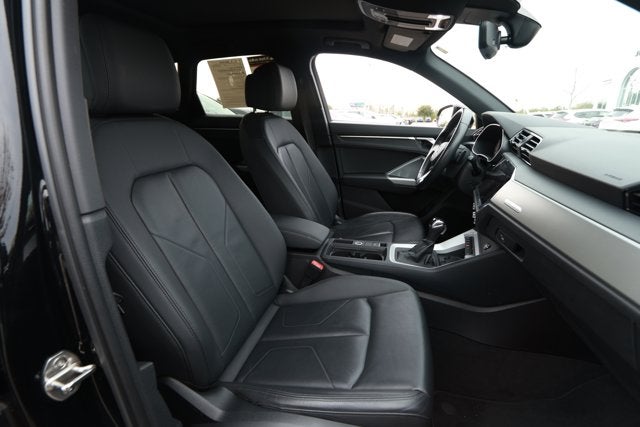 2024 Audi Q3 Premium 45 TFSI S line quattro Tiptronic