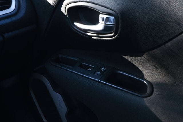 2017 Jeep Renegade Latitude FWD