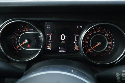 2020 Jeep Wrangler Unlimited Sahara Altitude 4x4