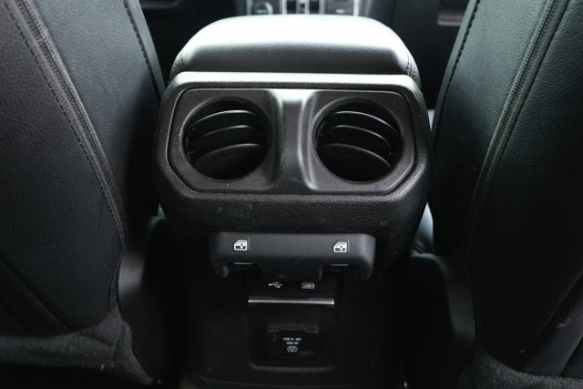 2020 Jeep Wrangler Unlimited Sahara Altitude 4x4