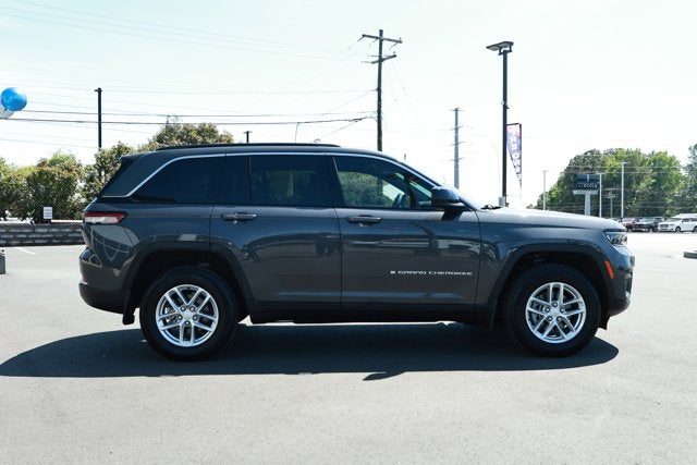 2024 Jeep Grand Cherokee Laredo X 4x2