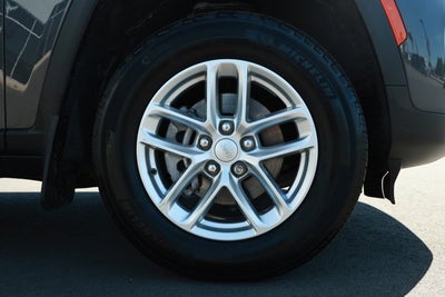 2024 Jeep Grand Cherokee Laredo X 4x2