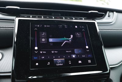 2026 Jeep Grand Cherokee GRAND CHEROKEE LAREDO X 4X2