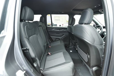 2026 Jeep Grand Cherokee GRAND CHEROKEE LAREDO X 4X2