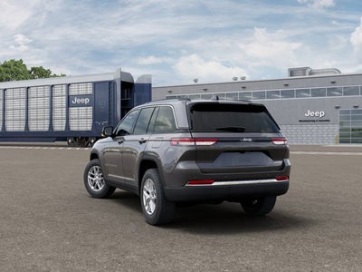 2025 Jeep Grand Cherokee GRAND CHEROKEE LAREDO X 4X2