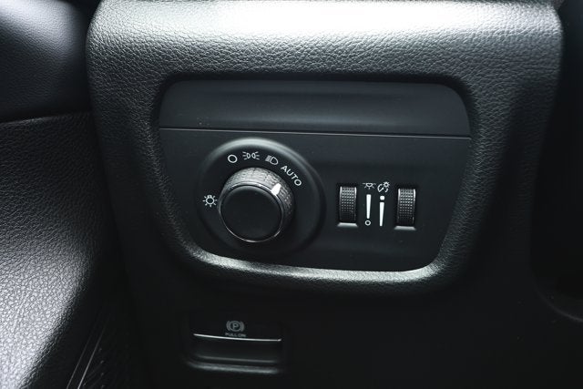 2026 Jeep Grand Cherokee GRAND CHEROKEE LAREDO X 4X2