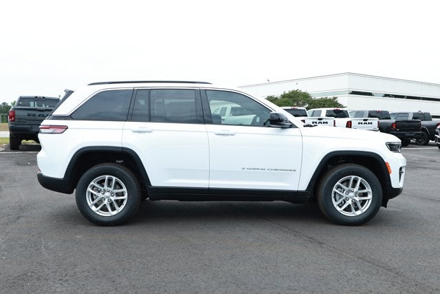 2026 Jeep Grand Cherokee GRAND CHEROKEE LAREDO X 4X2