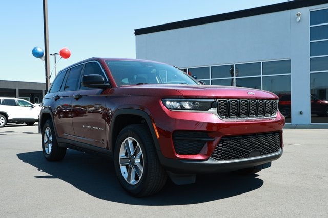 2024 Jeep Grand Cherokee Laredo X 4x2