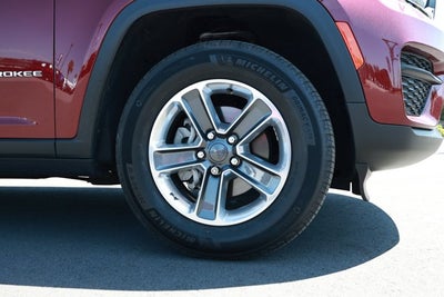 2024 Jeep Grand Cherokee Laredo X 4x2