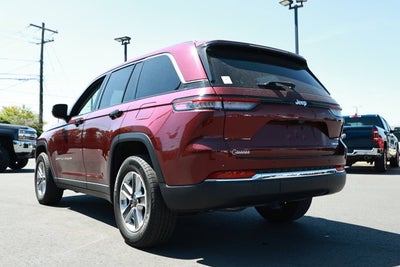 2024 Jeep Grand Cherokee Laredo X 4x2