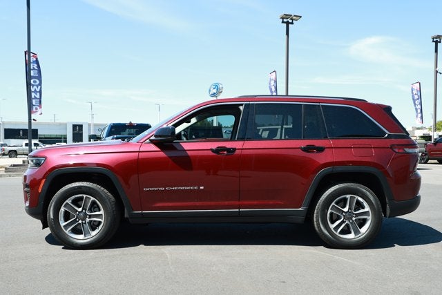 2024 Jeep Grand Cherokee Laredo X 4x2