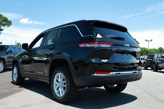 2026 Jeep Grand Cherokee GRAND CHEROKEE LAREDO 4X2