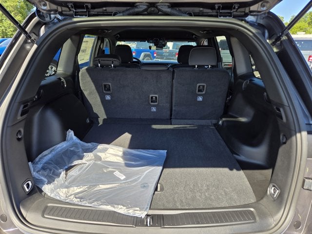 2025 Jeep Grand Cherokee GRAND CHEROKEE LAREDO 4X2