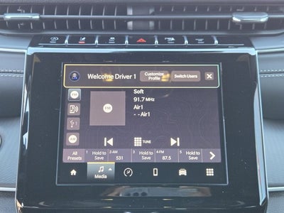 2025 Jeep Grand Cherokee GRAND CHEROKEE LAREDO 4X2