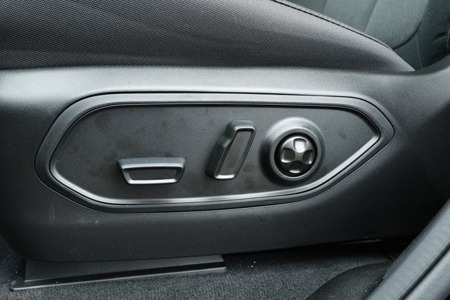 2026 Jeep Grand Cherokee GRAND CHEROKEE LAREDO X 4X2