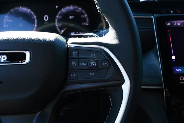 2025 Jeep Grand Cherokee GRAND CHEROKEE LIMITED 4X2