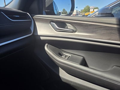 2025 Jeep Grand Cherokee GRAND CHEROKEE LIMITED 4X2