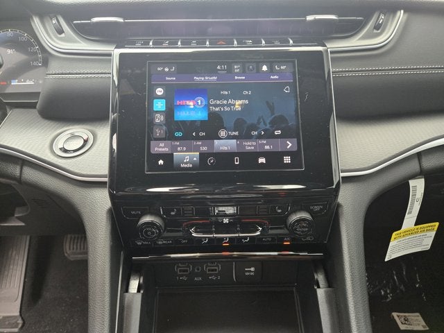 2025 Jeep Grand Cherokee GRAND CHEROKEE LAREDO X 4X4