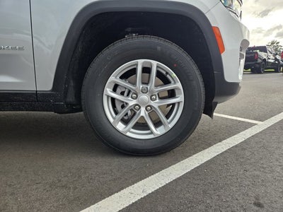 2025 Jeep Grand Cherokee GRAND CHEROKEE LAREDO X 4X4