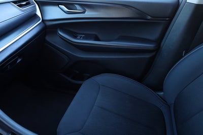 2023 Jeep Grand Cherokee Laredo 4x4