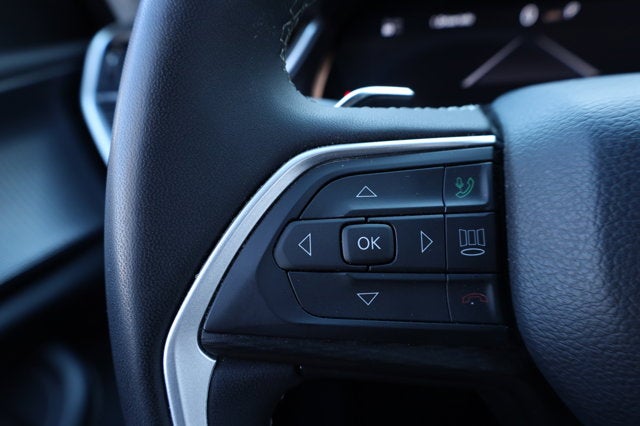 2023 Jeep Grand Cherokee Laredo 4x4