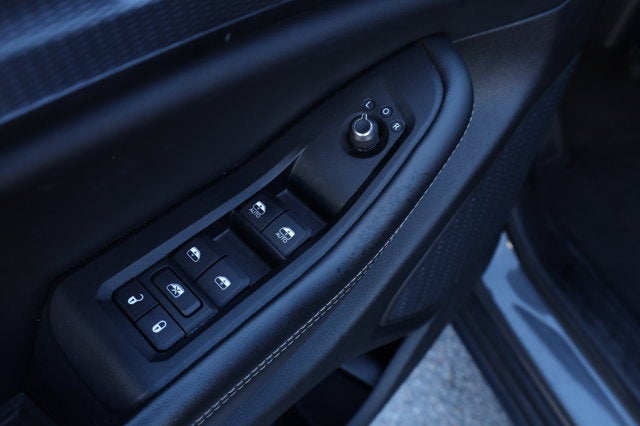 2023 Jeep Grand Cherokee Laredo 4x4