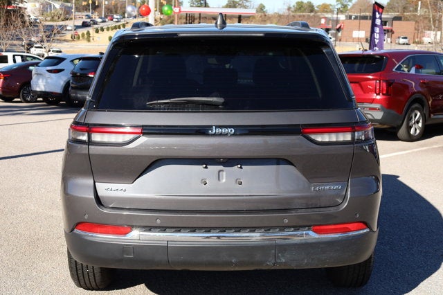 2023 Jeep Grand Cherokee Laredo 4x4