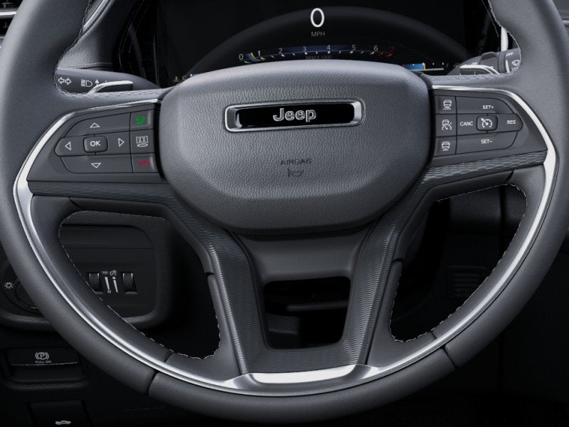 2025 Jeep Grand Cherokee GRAND CHEROKEE LAREDO X 4X4