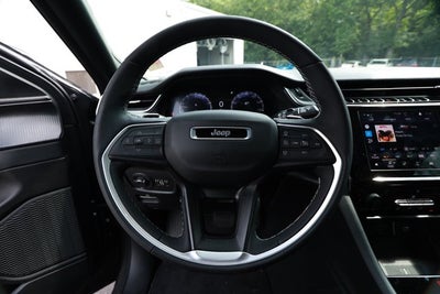 2025 Jeep Grand Cherokee Laredo X 4x4