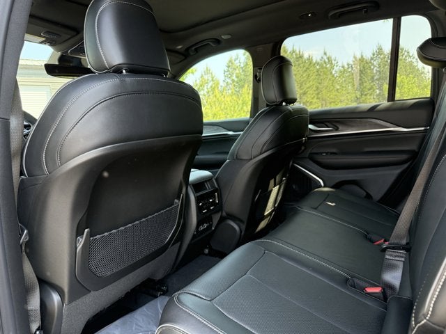 2025 Jeep Grand Cherokee GRAND CHEROKEE OVERLAND 4X4