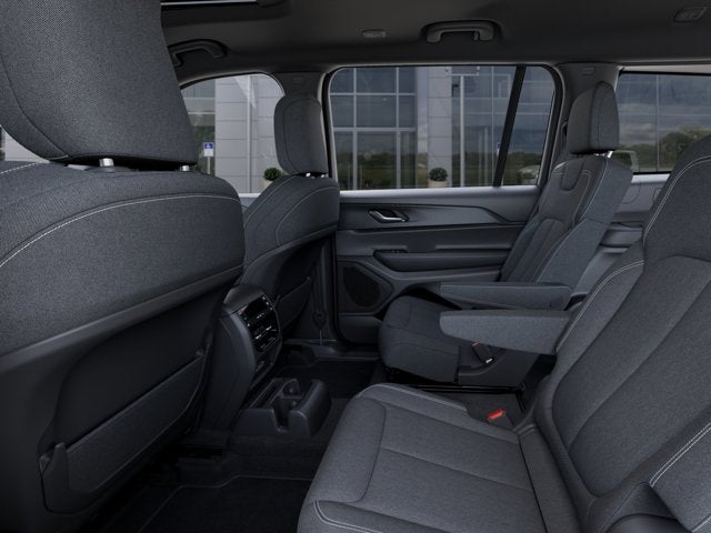 2025 Jeep Grand Cherokee GRAND CHEROKEE L LAREDO X 4X2