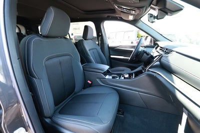 2026 Jeep Grand Cherokee GRAND CHEROKEE L LAREDO X 4X2