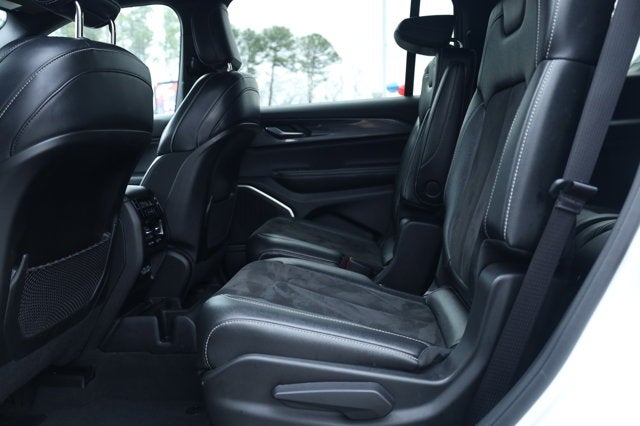 2022 Jeep Grand Cherokee L Altitude 4x2