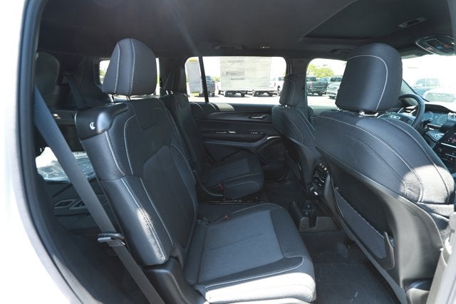 2026 Jeep Grand Cherokee GRAND CHEROKEE L LAREDO X 4X2