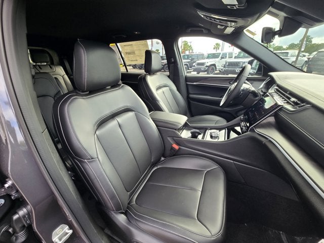 2025 Jeep Grand Cherokee GRAND CHEROKEE L LIMITED 4X2