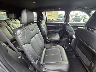 2025 Jeep Grand Cherokee GRAND CHEROKEE L LIMITED 4X2