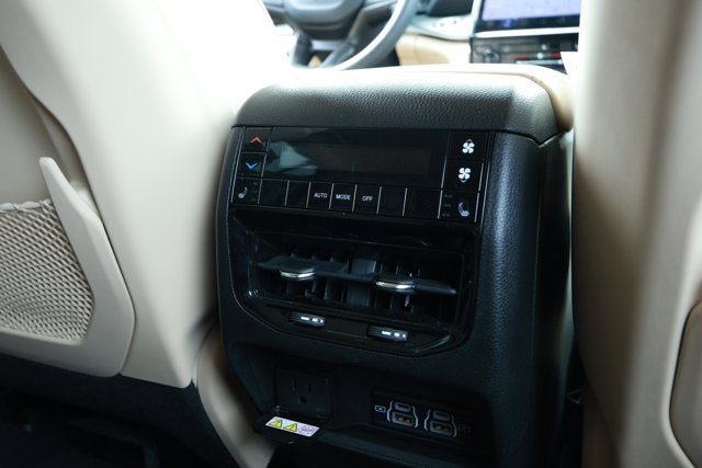 2022 Jeep Grand Cherokee L Limited 4x2