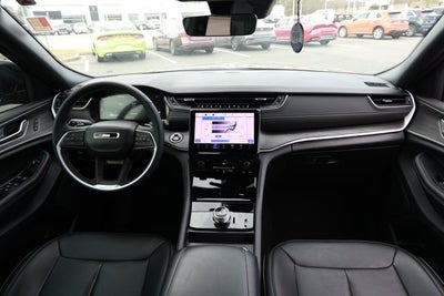 2025 Jeep Grand Cherokee L Limited 4x2