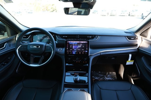 2025 Jeep Grand Cherokee GRAND CHEROKEE L LIMITED 4X2