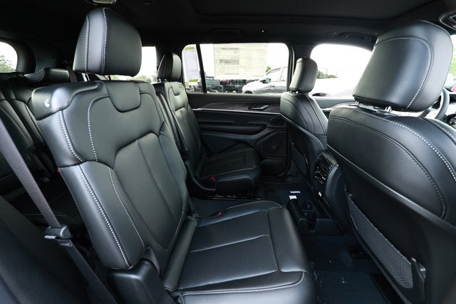 2026 Jeep Grand Cherokee GRAND CHEROKEE L LIMITED 4X2