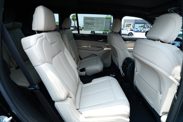 2026 Jeep Grand Cherokee GRAND CHEROKEE L LIMITED 4X2