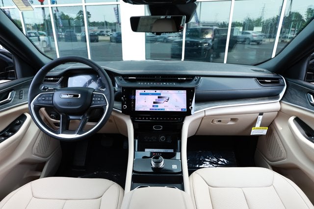 2026 Jeep Grand Cherokee GRAND CHEROKEE L LIMITED 4X2