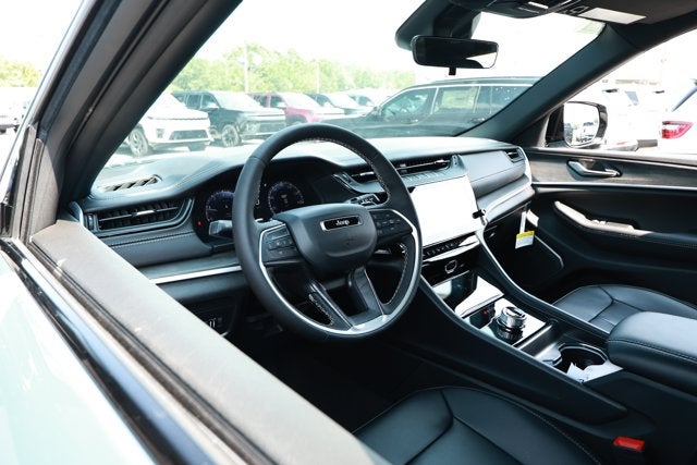 2026 Jeep Grand Cherokee GRAND CHEROKEE L LIMITED 4X2
